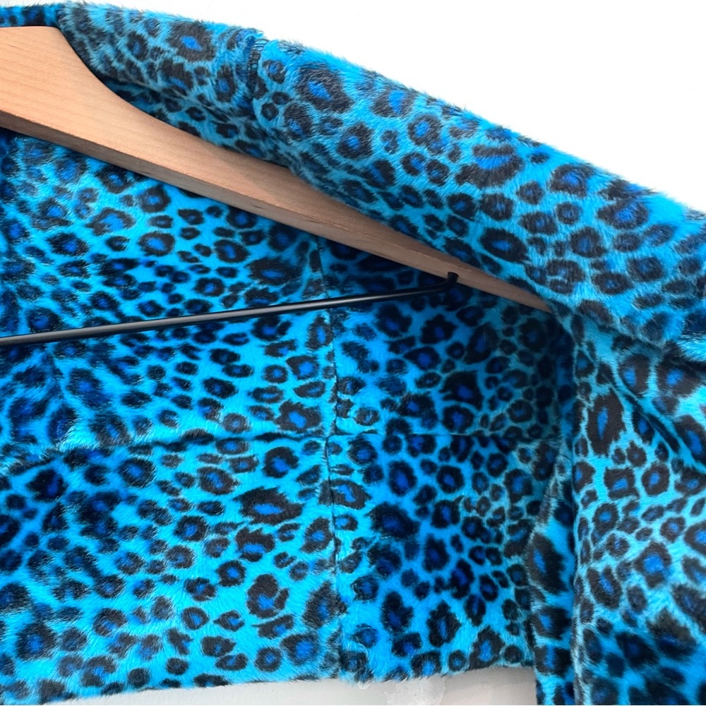 Faux Fur Leopard Print Infinity Scarf - Picture 6 of 7